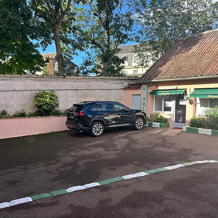 Hotel Saint - Charles Rambouillet Exterior photo